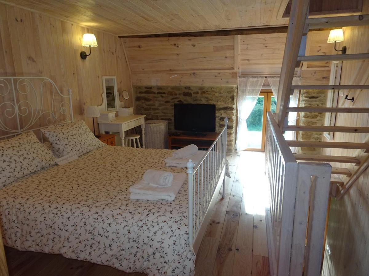 Villa La Porcherie à Hellean Extérieur photo