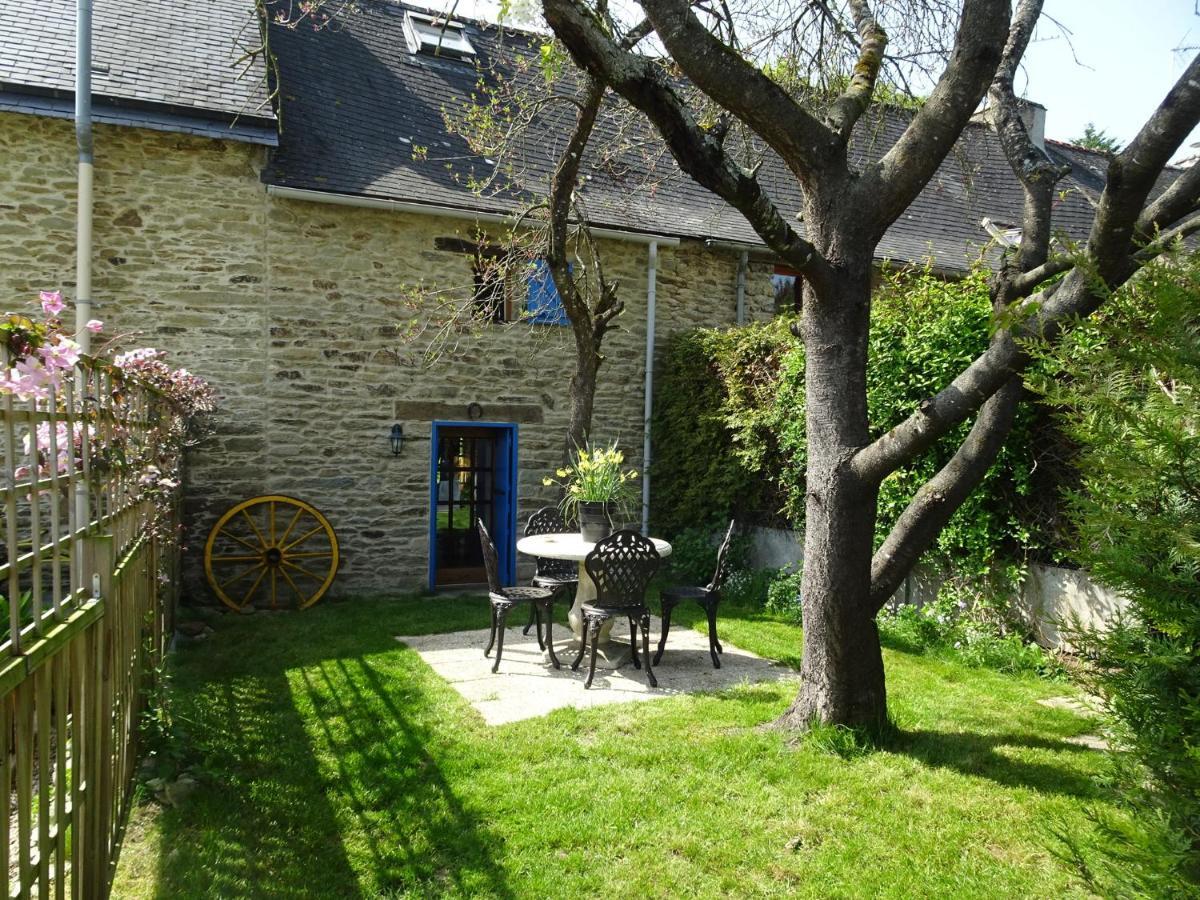 Villa La Porcherie à Hellean Extérieur photo